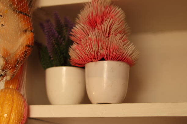 plastic vase spike